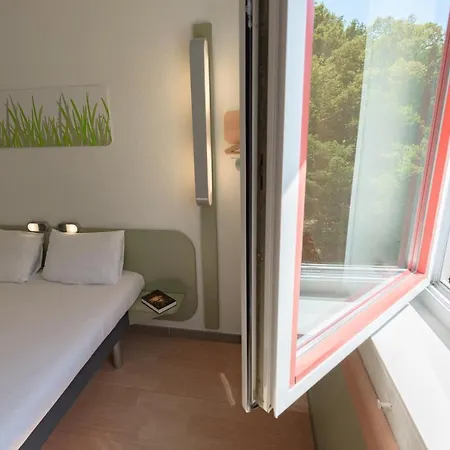 Ibis Budget Orange Centre Hotel