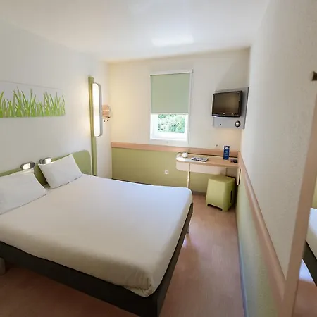 Ibis Budget Orange Centre 2*