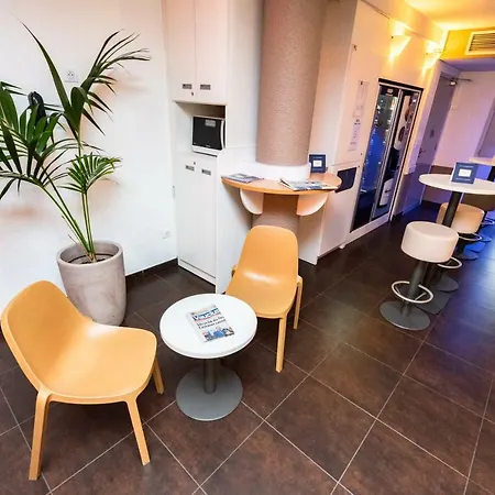 Hotel Ibis Budget Orange Centre 2*